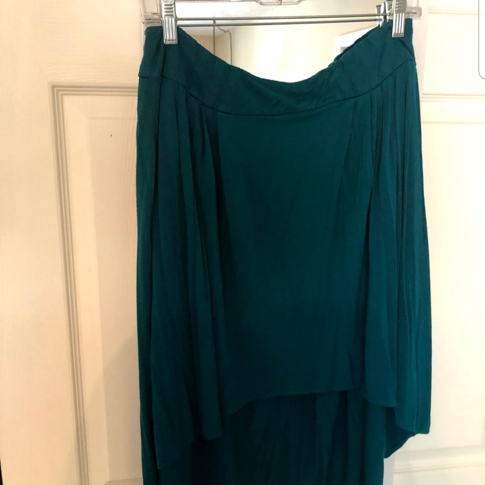 ⭐KIMCHI BLUE Emerald Green Asymmetrical Hem Skirt